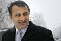 prezidentské volby v Jižní Osetii vyhrál promoskevsky orientovaný ministr Anatolij Bibilov.