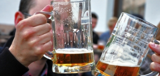 Na festivalu se představí přes třicet českých pivovarů (ilustrační foto).