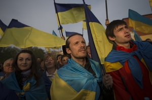 Proukrajinské demonstrace v Doněcku se zúčastnily tisíce lidí.