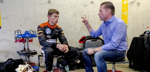 Otec a syn. Max a Jos Verstappenové, budoucnost a minulost formule 1.