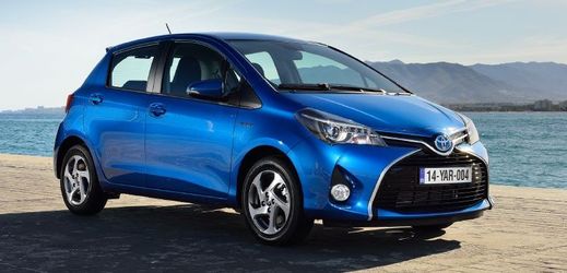 Nabídka hybridních pohonů se rozšiřuje, nabítí je i nová Toyota Yaris.