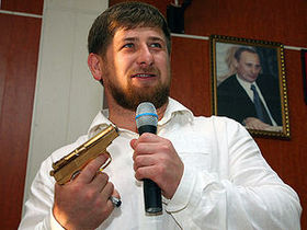 Čečenský prezident Kadyrov pomáhá lidem na východě Ukrajiny.