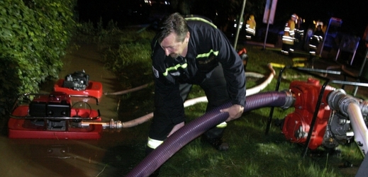 	 Desítky výjezdů měli v noci na 14. září hasiči na jihu Moravy v důsledku vytrvalých dešťů.