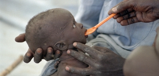 Problémy s hladem opět přibudou. Afrika má našlápnuto na dvě miliardy obyvatel. 