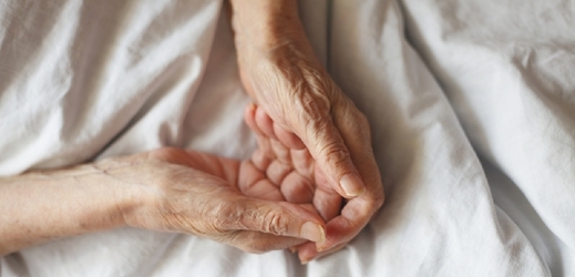 Za Alzheimerovu chorobu může podle vědců i hliník (ilustrační foto).