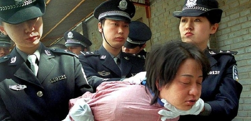 Poprava čínské kriminálnice.