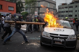 Protesty v mexické metropoli pokračovaly i tento týden.