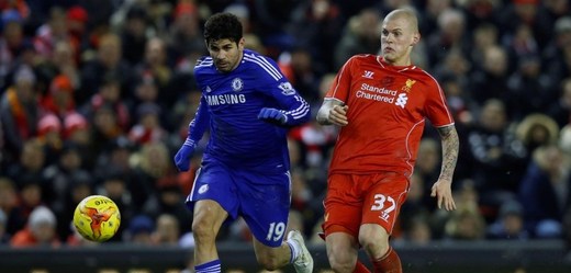 Diego Costa z Chelsea a Martin Škrtel z Liverpoolu.