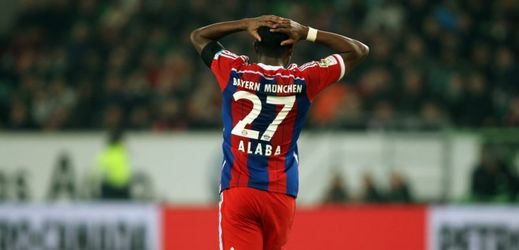 Smutný obránce Bayernu Alaba. 