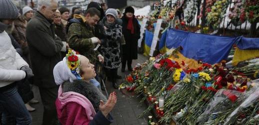 Vzpomínková akce u příležitosti prvního výročí tragických událostí na kyjevském náměstí Nezávislosti.