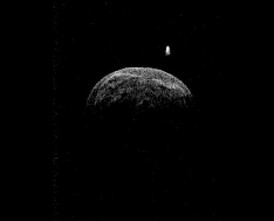 Radarový obrázek asteroidu.