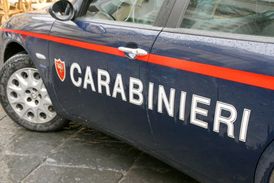 Italská policie našla v bytě obviněného více než 1900 záznamů, které dokazují jeho vztah s prostitutkou (ilustrační foto).
