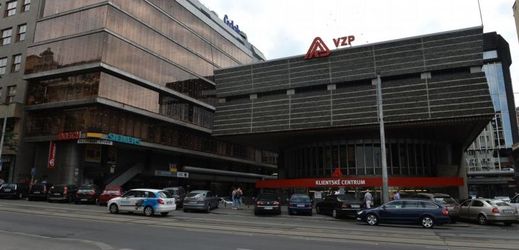 Klientské centrum Všeobecné zdravotní pojišťovny (VZP) ve Vinohradské ulici.