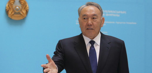 Kazašský prezident Nursultan Nazarbajev chce, aby země obnovily vztahy.