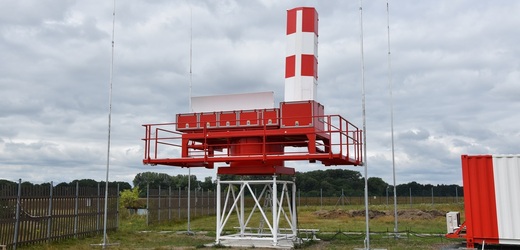 Přesný přibližovací radar od pardubické společnosti ELDIS.