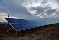 Solární fotovoltaické panely - ilustrační foto.